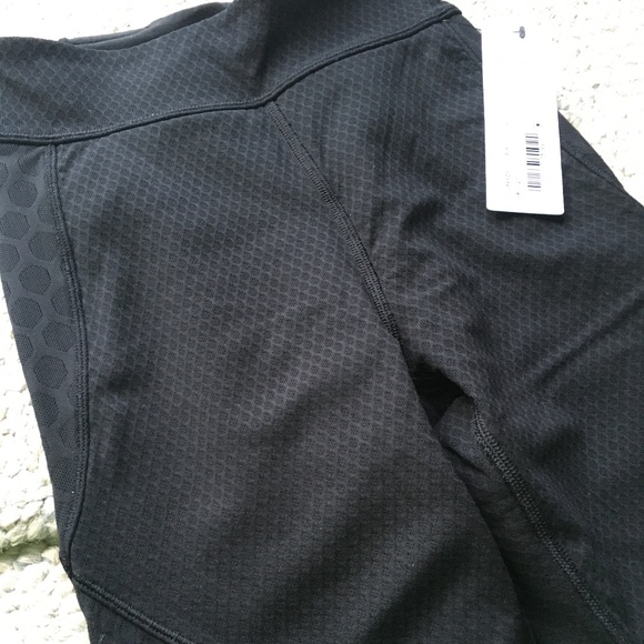 Lululemon Geo Tight NWT - Picture 1 of 14